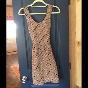 Boutique keyhole back dress