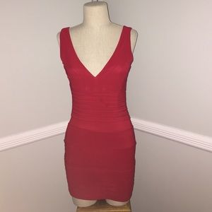 Red low-cut bandage dress