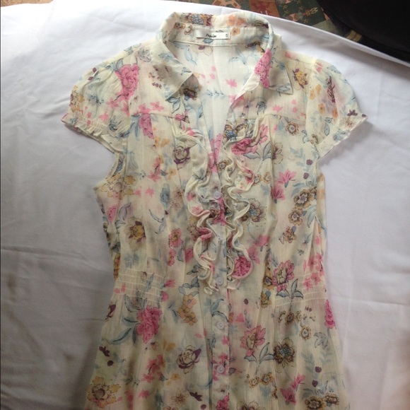 Beautiful cap sleeve chiffon top