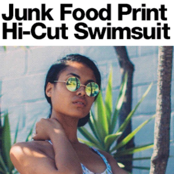 ISO american apparel High Cut Junk Food ONE Piece - Picture 3 of 3