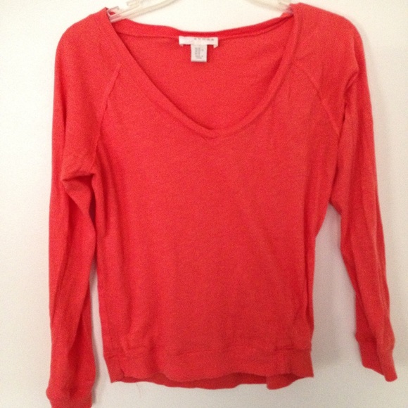 KENAR Long Sleeve V Neck