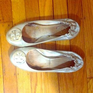 Tory brunch silver flats