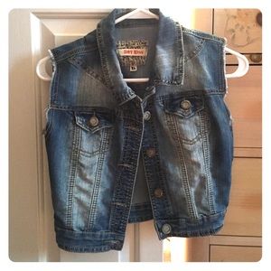 Denim sleeveless jacket