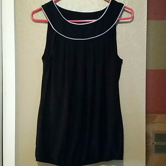 White House Black Market top