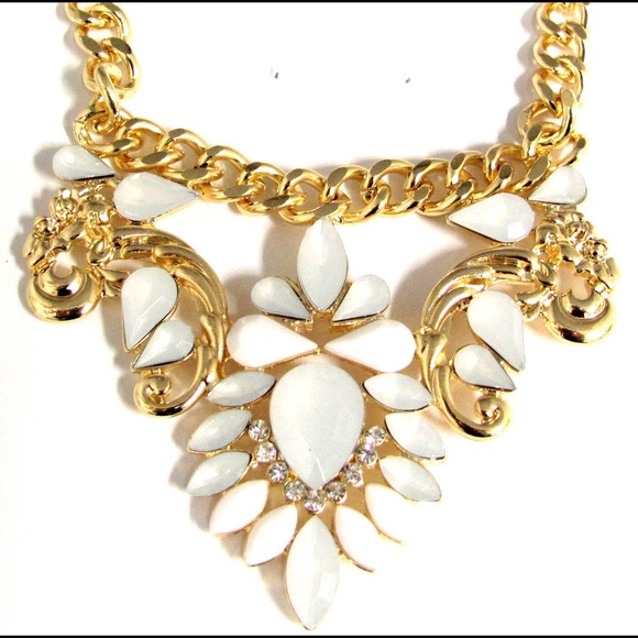 White statement neck and earring set