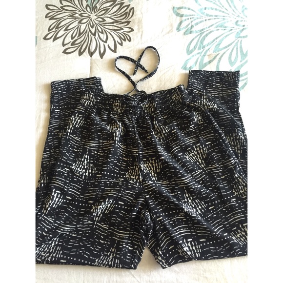 Black & White Pattern Pants - Picture 2 of 3