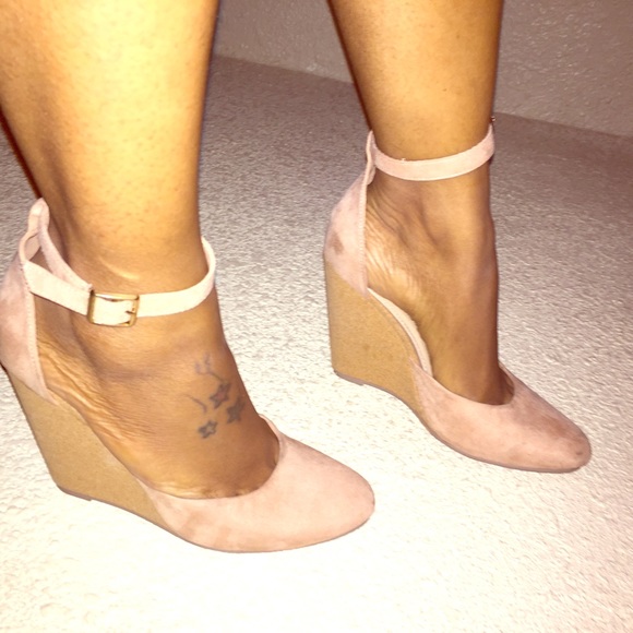 Blush forever 21 wedges.