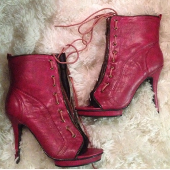 Red Heel booties