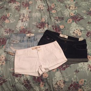 Size 3 Hollister shorts.