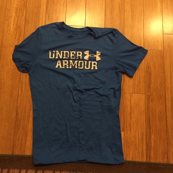 Under armour workout shirt