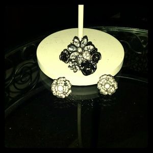 Ring/stud earrings set