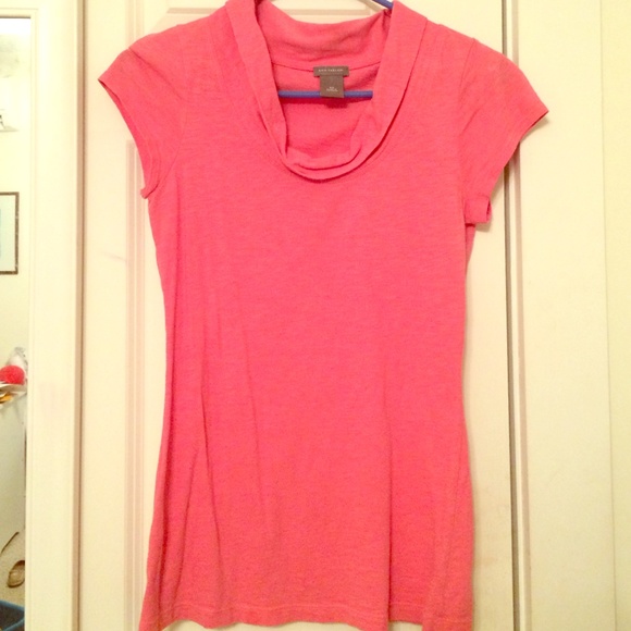Scoop neck pink tee