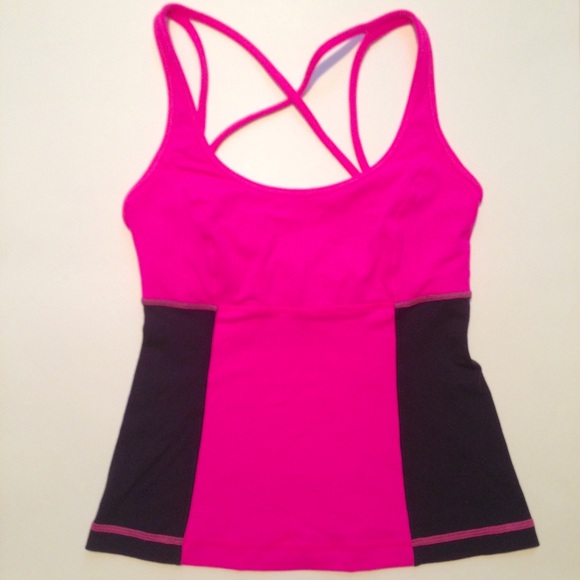 lululemon athletica Tops - Lululemon cross strap tank size 4