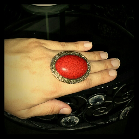 Large stone ring