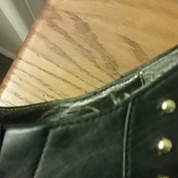 Donated to charity - Picture 3 of 4