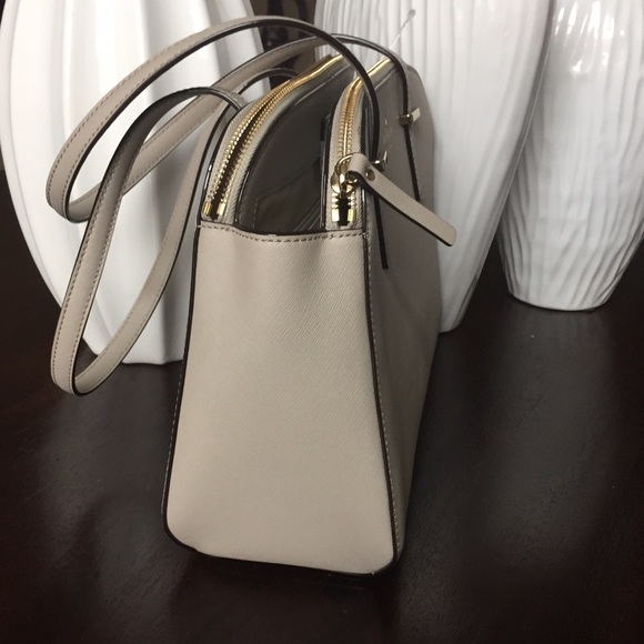 🚫SOLD🚫 Authentic Kate Spade Satchel - Picture 2 of 3