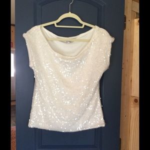 Express party top off the shoulder