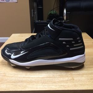 Mens nike football cleats