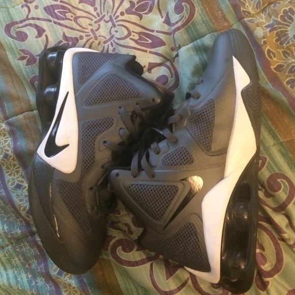 Nike Other - ON MECARI FOR $60 CHEAPER Nike Hyperfuse men