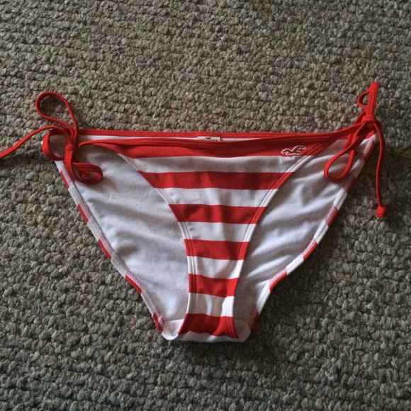White and red hollister bathing suit - Picture 1 of 1