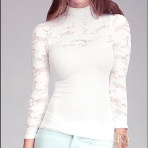 BEBE turtleneck white top✨✨
