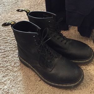 Doc Martens 1460 8 Eye Boot