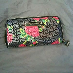 **HOLD** FINAL PRICE! Betsey wallet