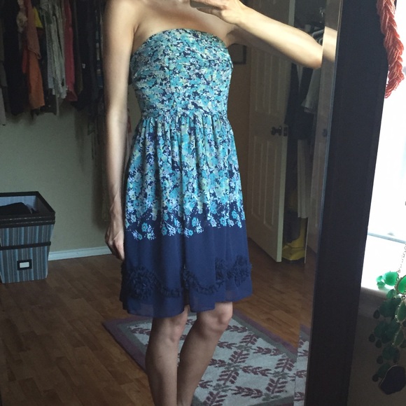 Lauren Conrad strapless Floral dress