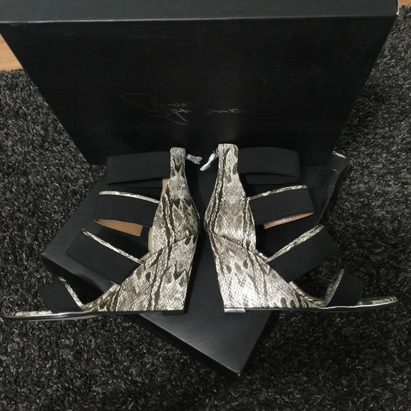 NIB Report Signature wedge sandals - Picture 2 of 4