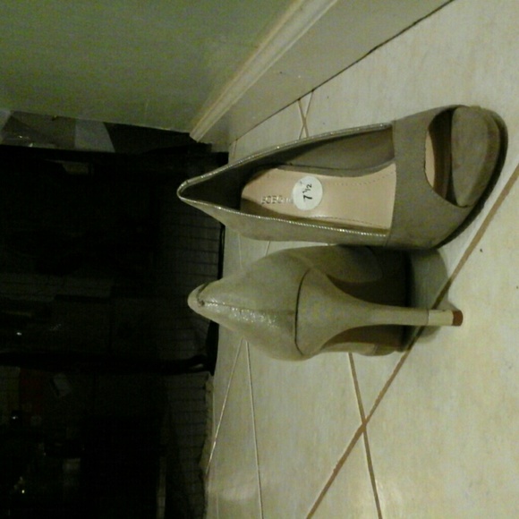 SALE SALE!! 50% OFF BCBGeneration shoes now $22.50