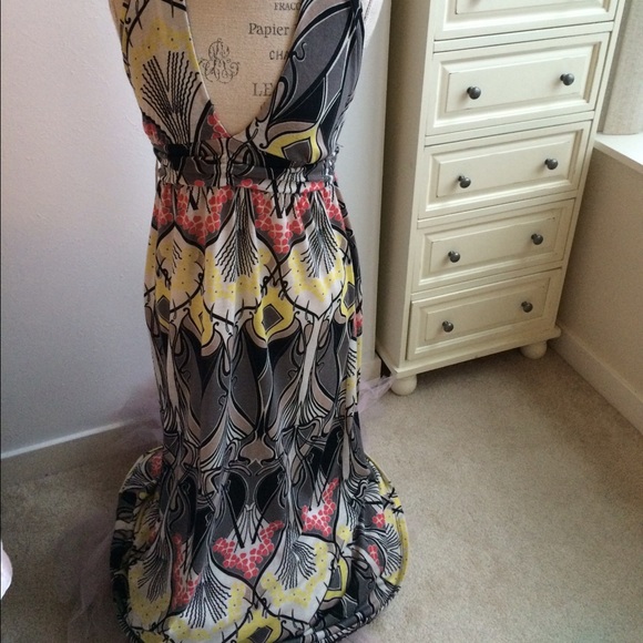 Dresses & Skirts - Patterns tribal print jersey maxi dress w/halter