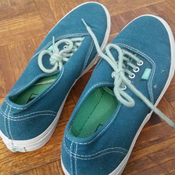 NWOT blue VANS