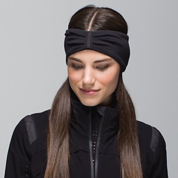 lululemon athletica Accessories - ISO of a ear warmer