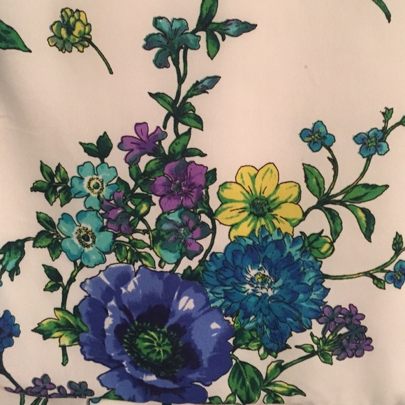 Colorful pleated floral peplum tank - Picture 3 of 3