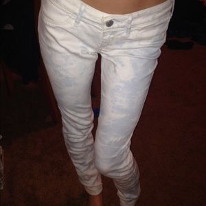 bleach wash hollister jeans