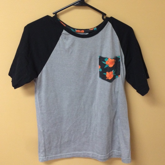 Adult small carbon shirt