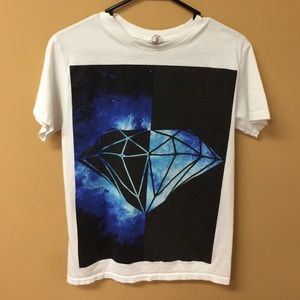 An adult small diamond shirt
