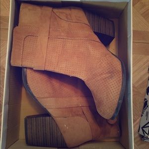 ankle booties