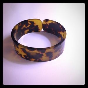 Preppy tortoise shell cuff bracelet
