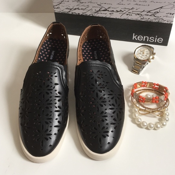 Kensie Shoes - ✨Slip-On Sneakers✨