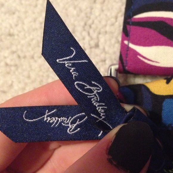 Vera Bradley "Mailbag Crossbody" in African Violet - Picture 2 of 3