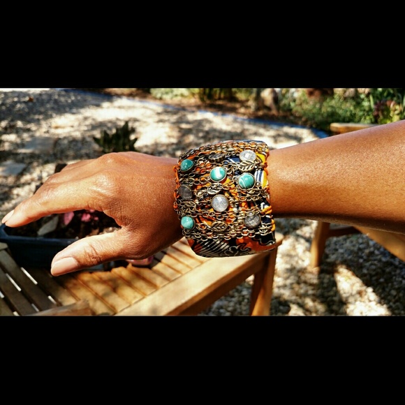 Statement Piece! - Picture 3 of 4