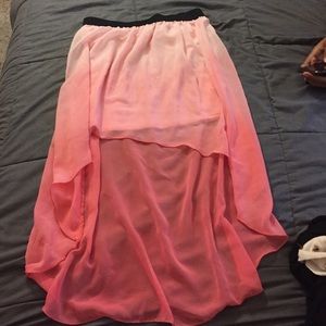 Low - high skirt