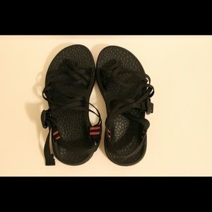 Black Toe-strap Chaco Sandals