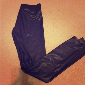 Guess Pleather leggings
