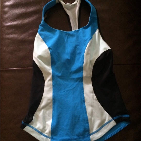 Lululemon tank 🆒 yoga in style! Racer back!