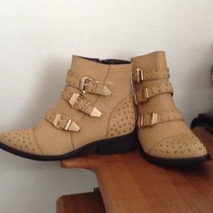 Brand new Futuristic spunky boots