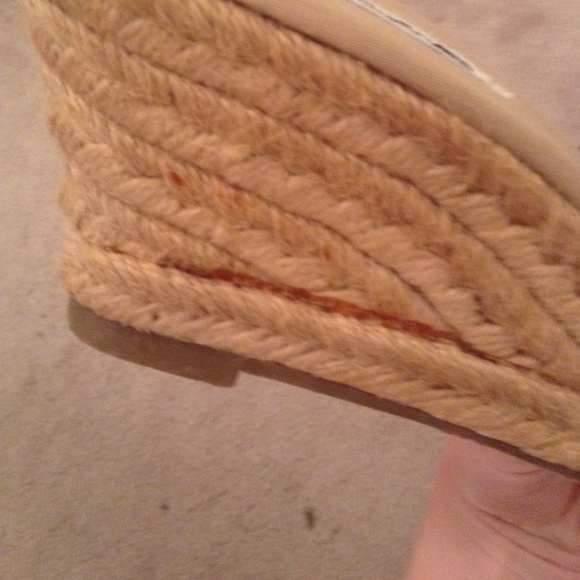 Brown Ruffled AE Rope Wedges - Picture 4 of 4