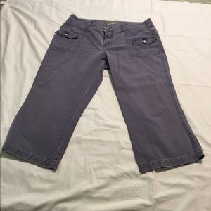 Size 12 American Eagle capris