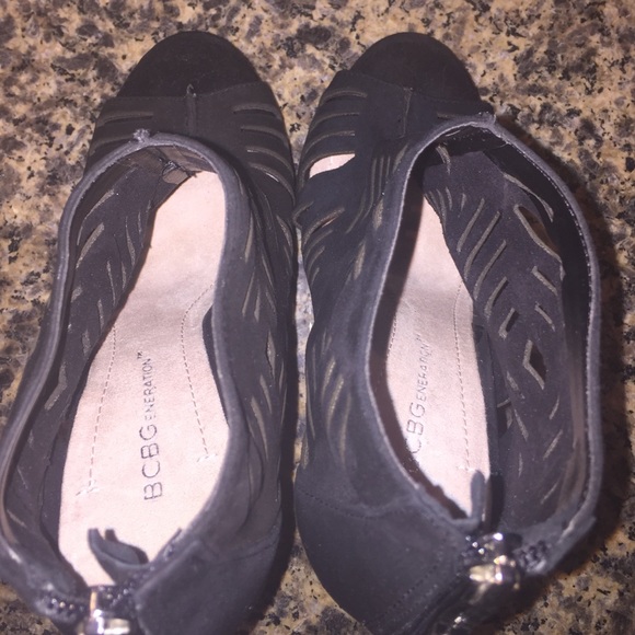 BCBGeneration ankle bootie (New) - Picture 3 of 4